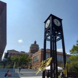 menorah on 的 University of Rochester campus.